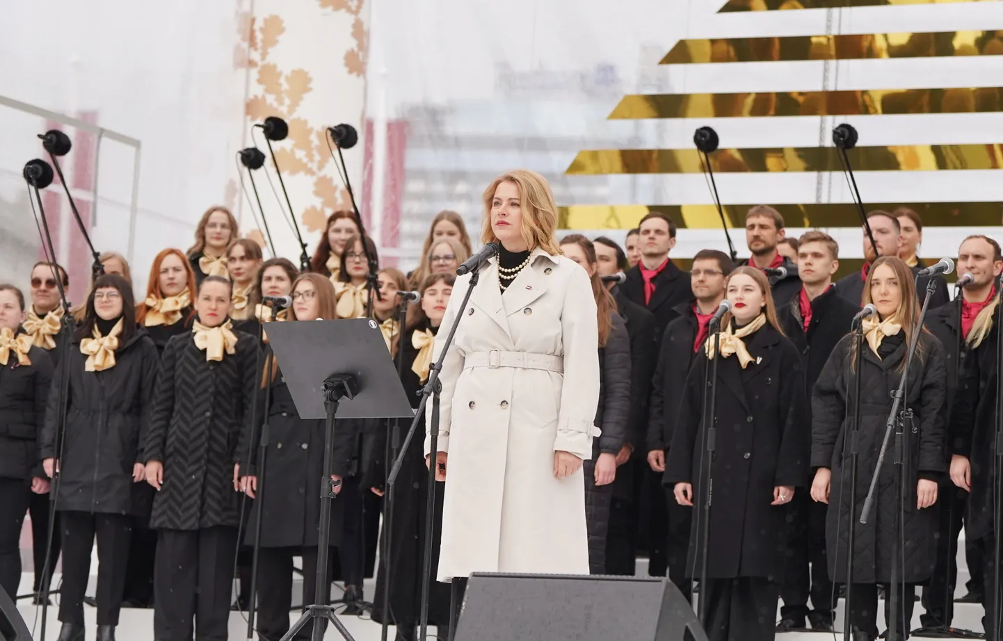 Ministru prezidente Evika Siliņa piedalās Latvijas Neatkarības atjaunošanas 35. gadadienai veltītajā pasākumā pie Brīvības pieminekļa.