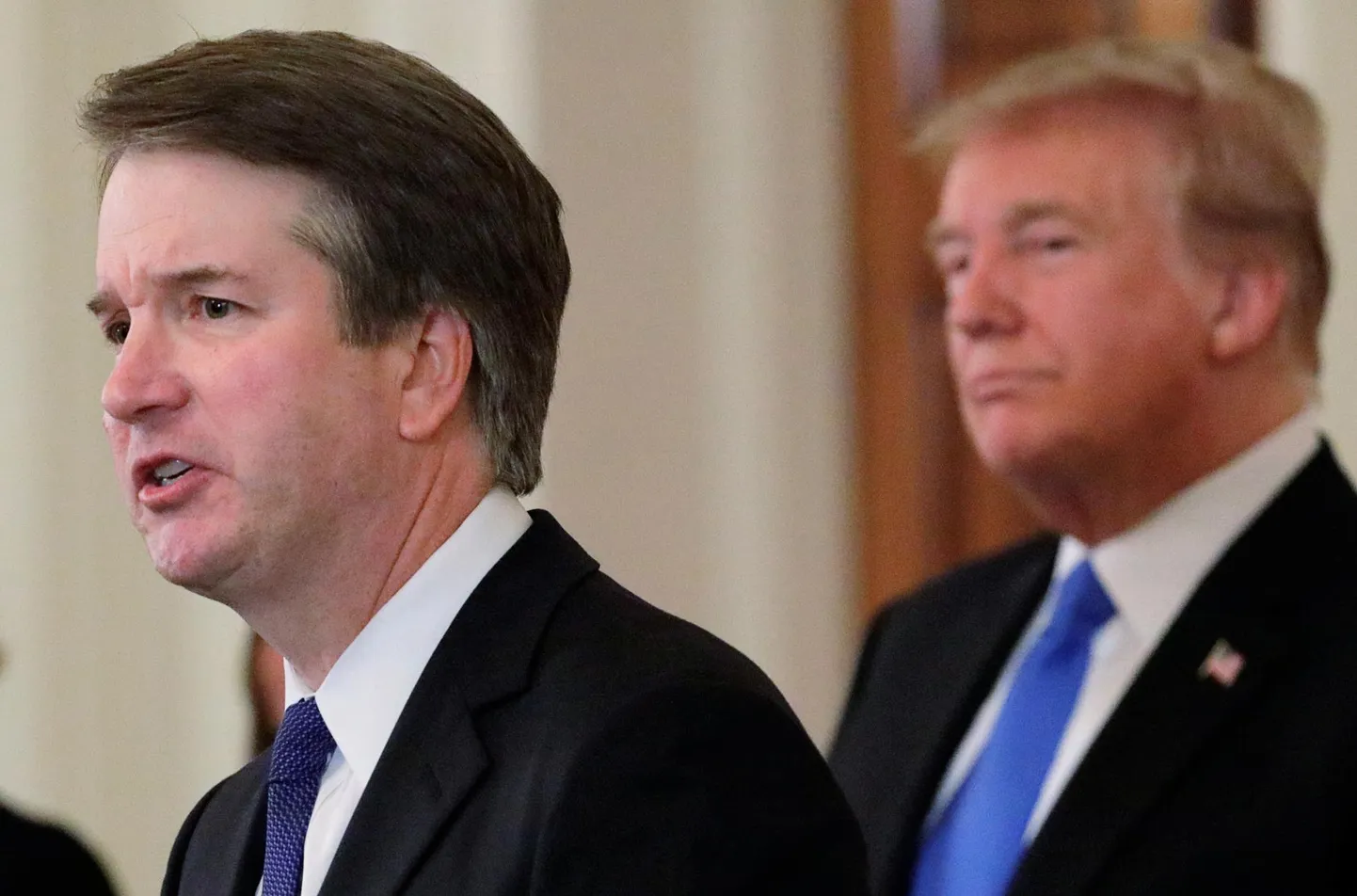 President Donald Trumpi heakskiidu saanud Brett Kavanaugh’ (vasakul) ametikoht ülemkohtu tulevase liikmena on ohtu sattunud.