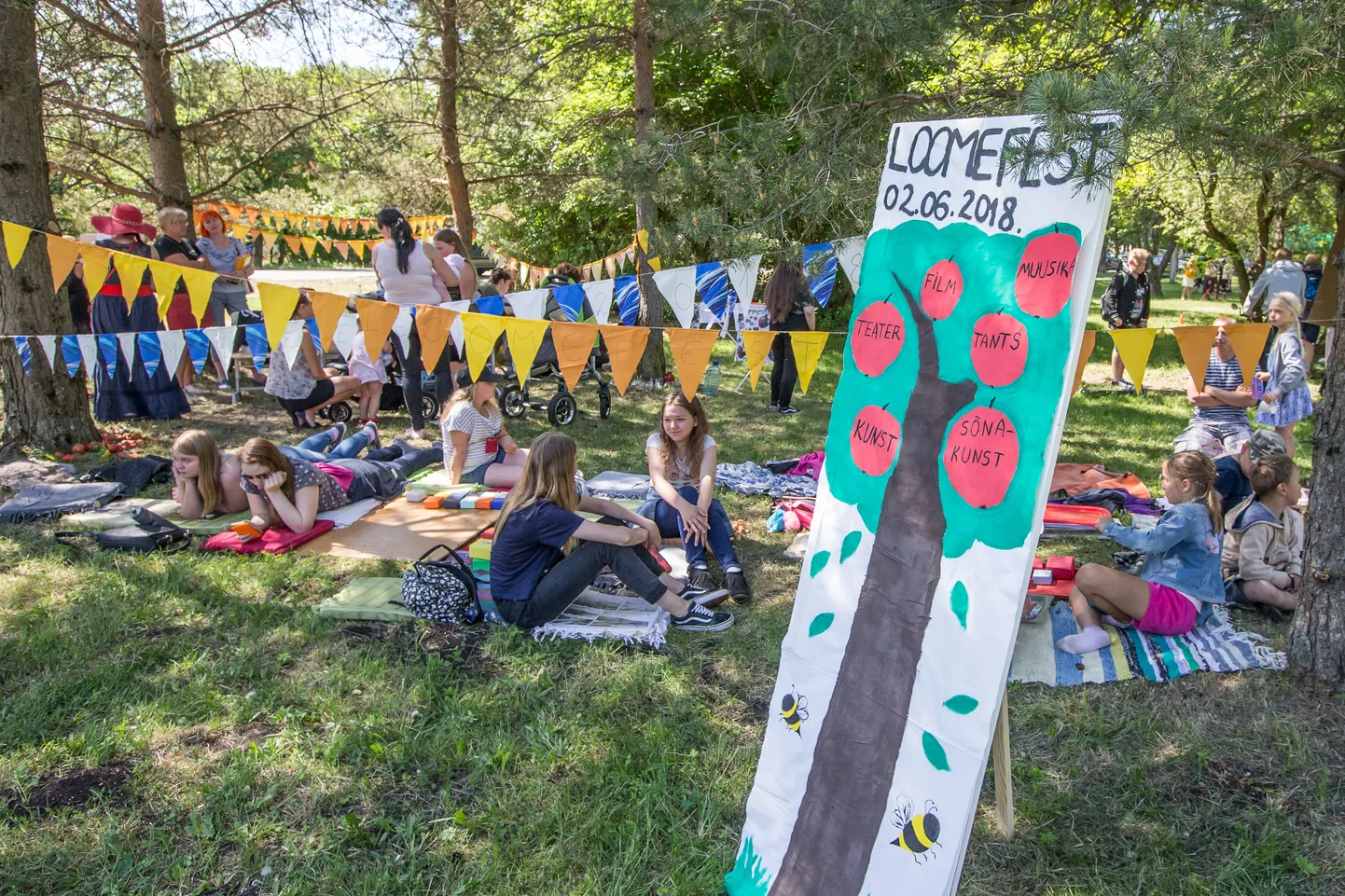 Kiviõli 1. keskkooli korraldatud "Loomefest 2018" oli edulugude konkursil võidukas parima kogukonnale tehtud heateo kategoorias. Üritusel sai valida 24 loometegevuse vahel. MATTI KÄMÄRÄ