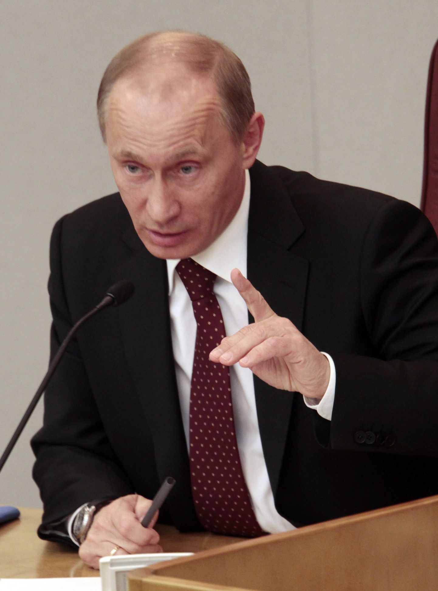 Путин блогеру: При наличии Вашего адреса рынду получите у губернатора незамедлительно.