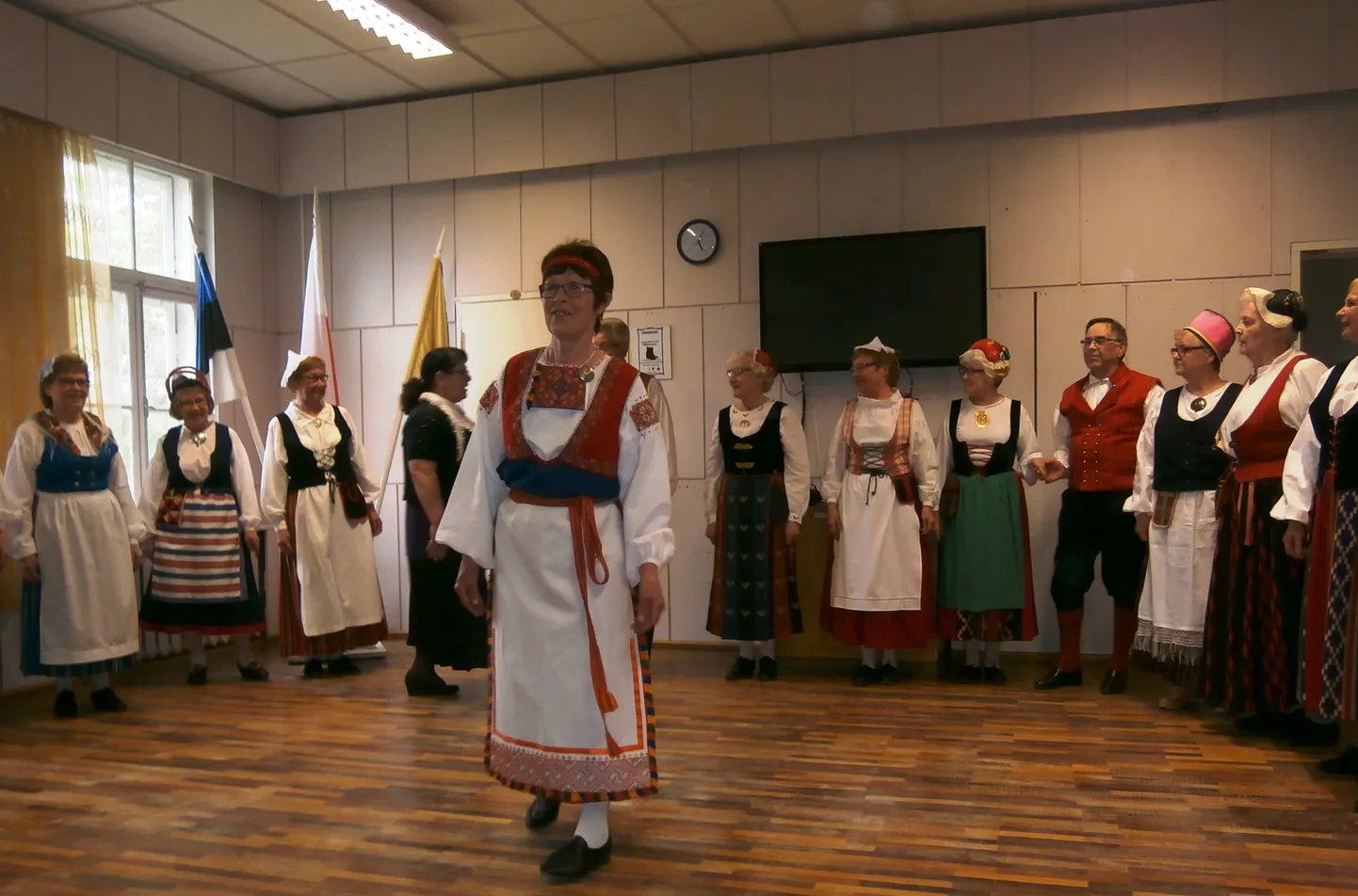 Rahvarõivaste esitlus.
