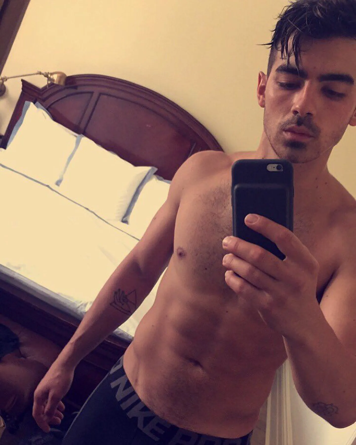 Joe Jonas