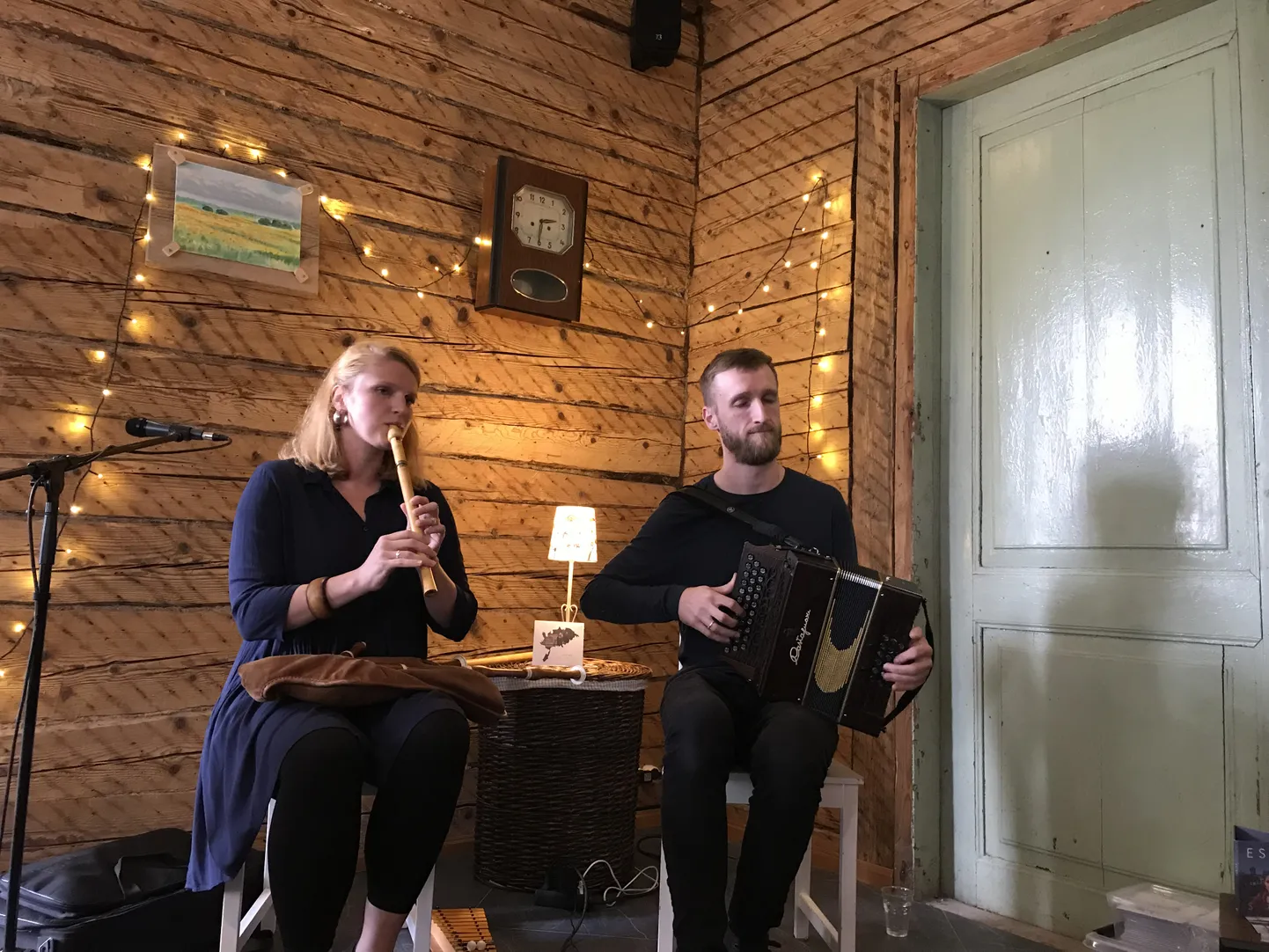 KODULOOD: Leana ja Hartwin on Saaremaa oma hingest pannud laulude sisse.
