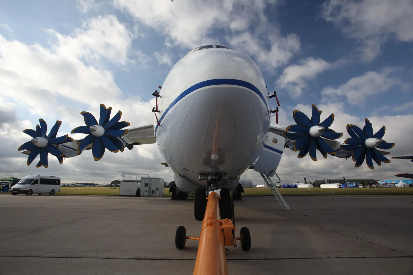 Transpordilennuk AN-70T