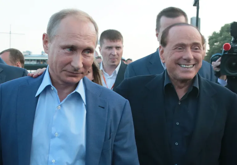 Vene riigipea Vladimir Putin ja Itaalia endine valitsusjuht Silvio Berlusconi Krimmis.
