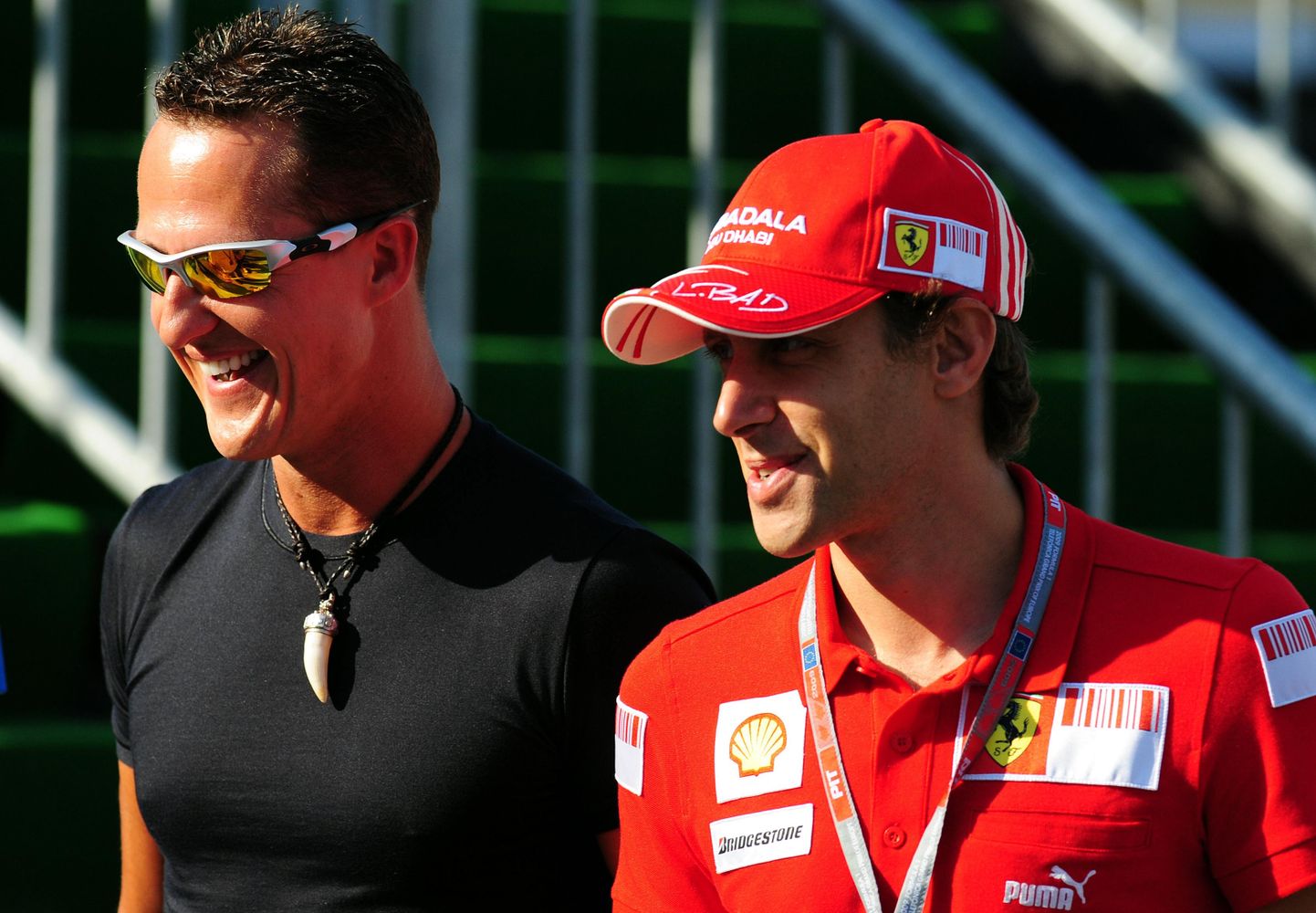 Michael Schumacher (vasakul) ja Luca Badoer. Foto pärineb 2009. aastast.
