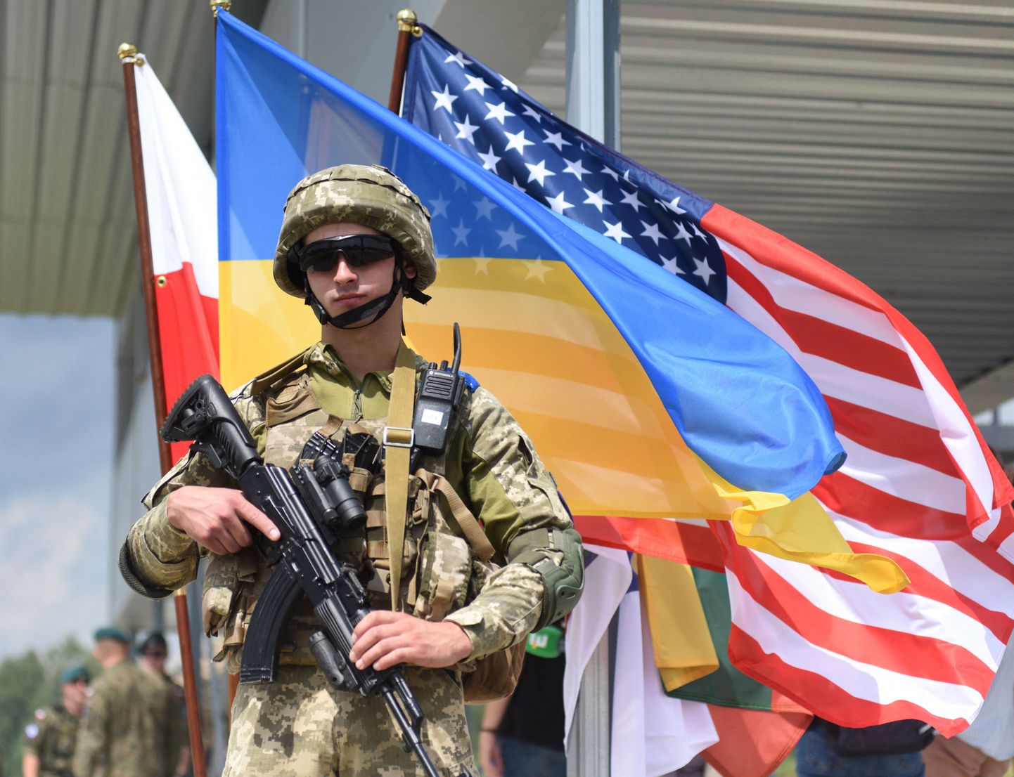 Ukraina sõdur ühisõppusel Leedu, Poola ja Ühendriikidega.