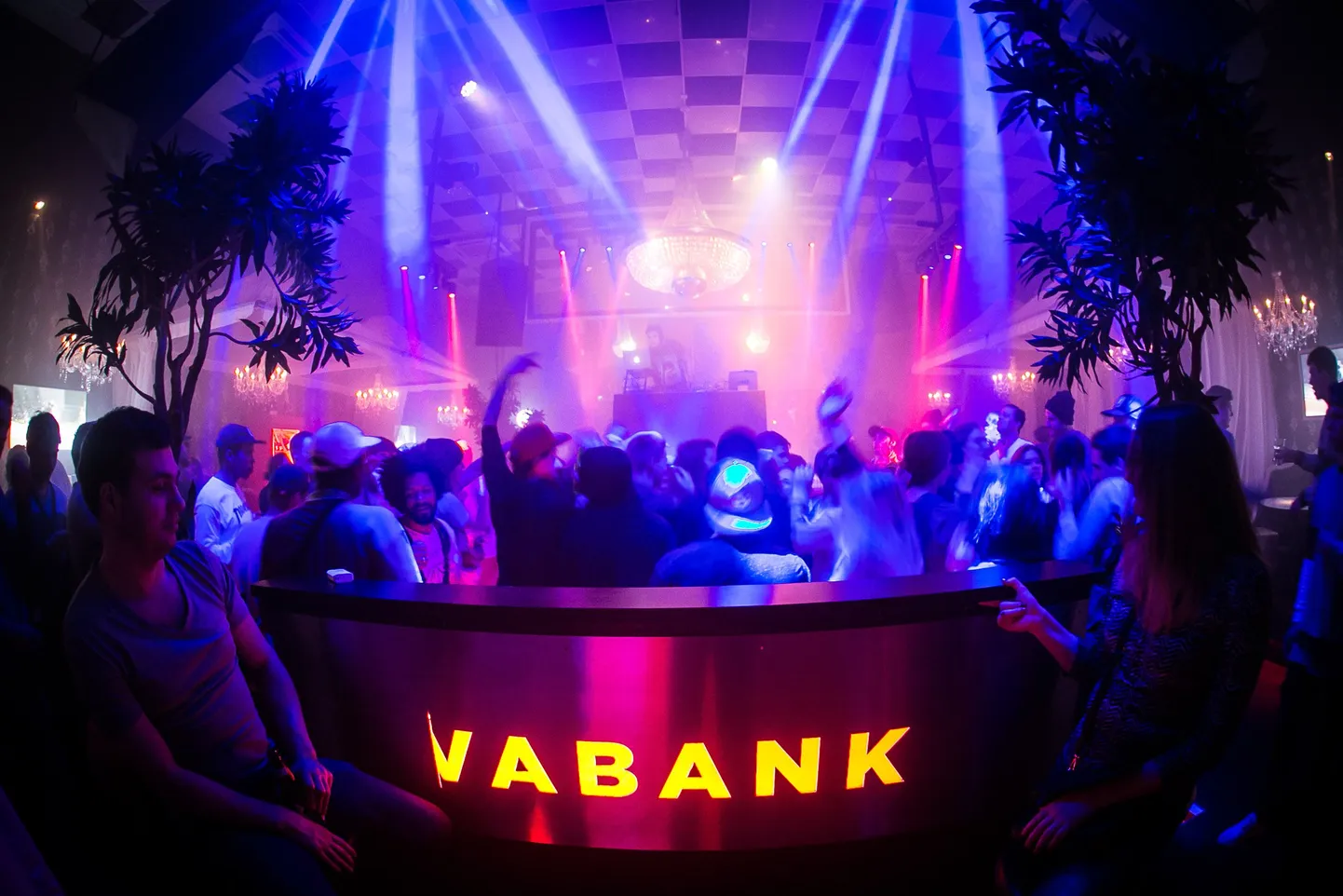 Simple Session Warm-Up klubis VABANK.