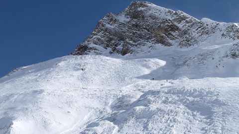 Lavīnās Centrāleiropā gājuši bojā vairāki cilvēki