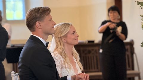 EKSKLUSIIVSED FOTOD ⟩ Laulja Nele-Liis Vaiksoo ja Mihkel Nukka abiellusid: vaata muinasjutulisi hetki pulmapäevast