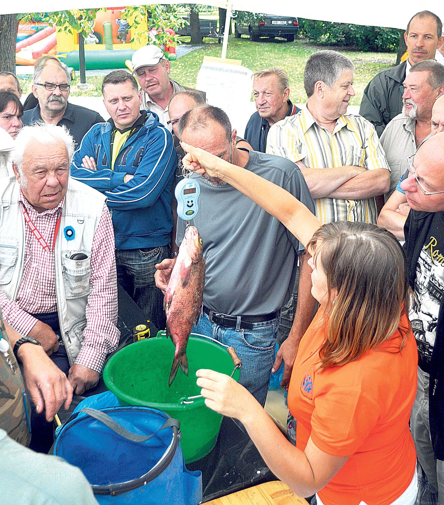 Laupäeval lõppenud Emajõe festivalil selgitati muu hulgas välja kõige osavamad kalamehed.