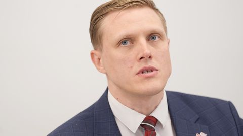 Dombrava kritizē robežsardzi un PMLP par nepietiek