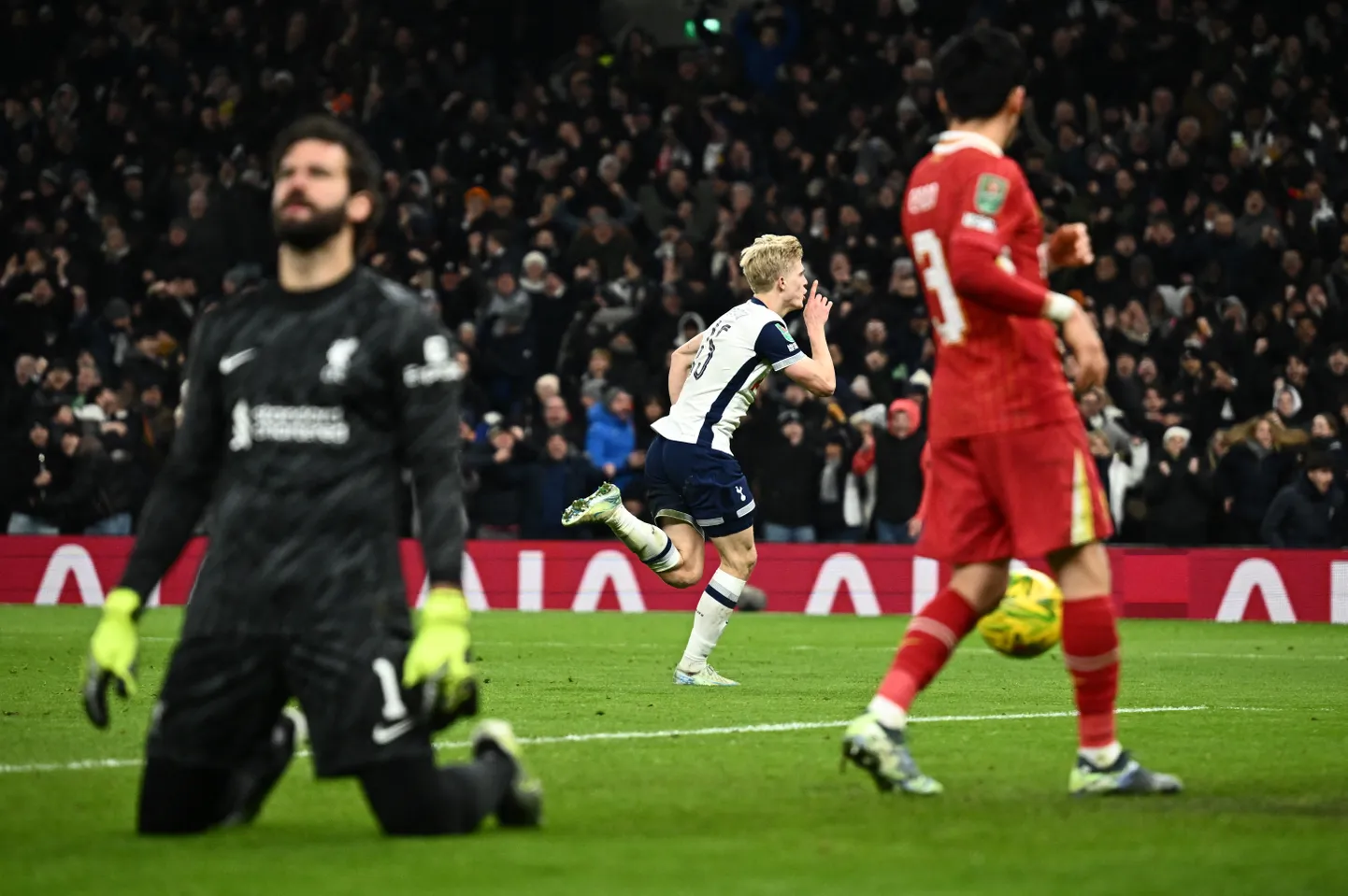 "Liverpool" cieš sakāvi pirmajā Anglijas Līgas kausa pusfināla mačā