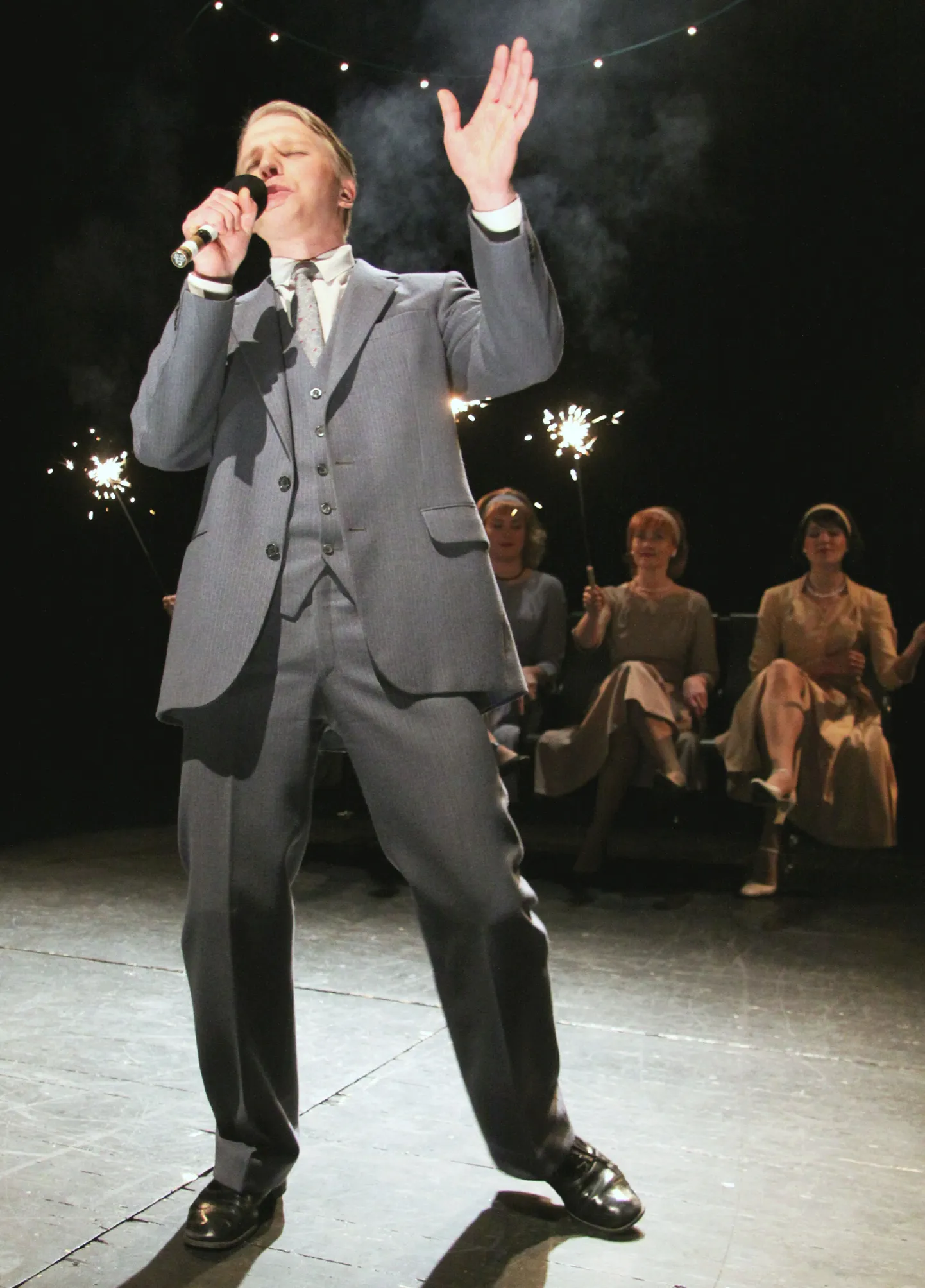Endla teatri lavastus "Raimonds".