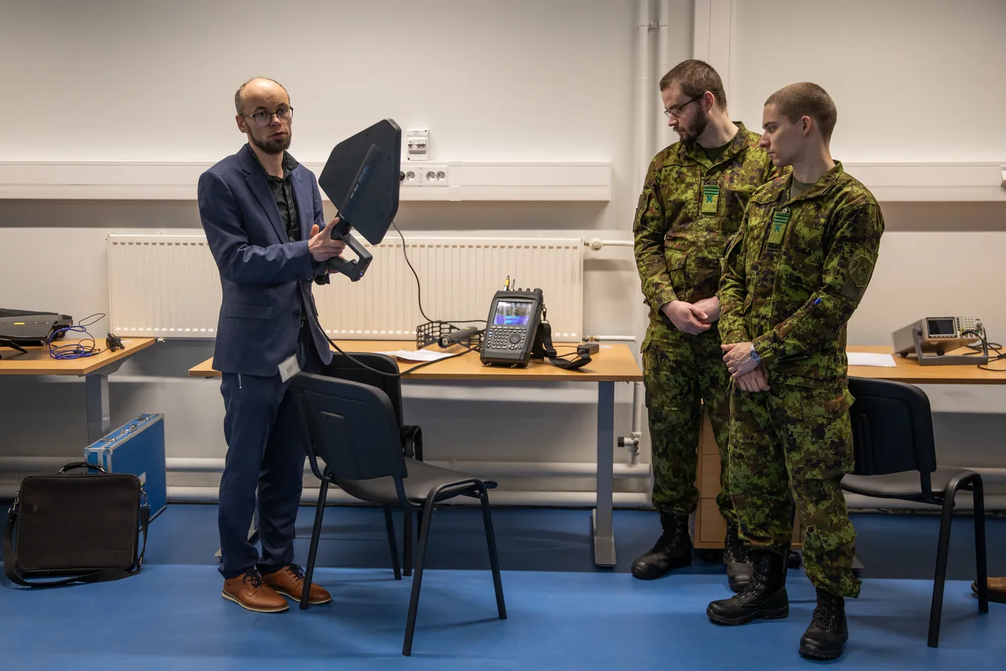 Estonian Military Academy's electronic warfare center of excellence opens e-warfare lab.