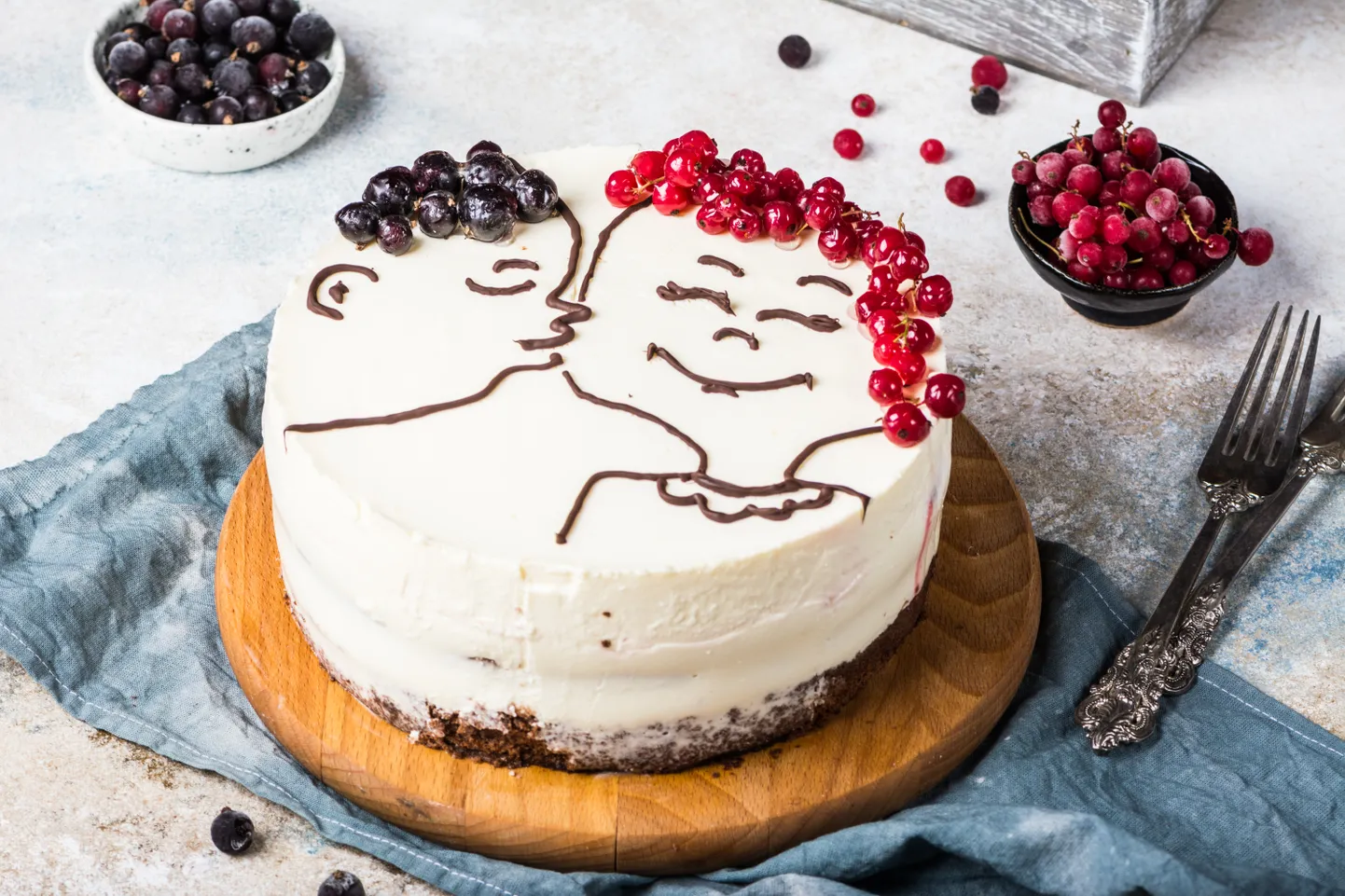 Valetinipäeva tort. Pilt on illustreeriv