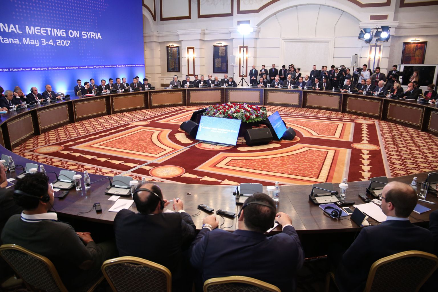 Astana kõnelustel tehtud foto.