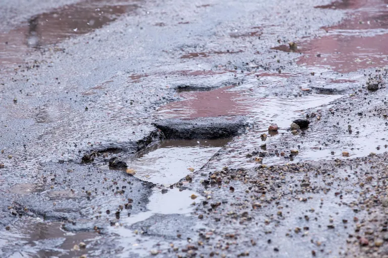 Auklikud teed tekitavad vajaduse sõita nagu taliolümpial.
