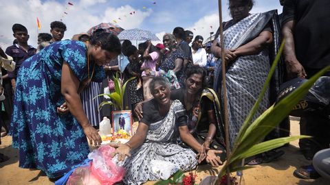 ELUS VÕI SURNUD? ⟩ Sri Lanka kodusõjas kadunud laste vanemad elavad 15 aastat hiljemgi teadmatuses