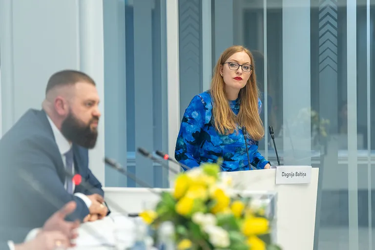 Tematiskās daļas "Bibliotēka kā sabiedrības attīstības veiksmes garants digitālajā laikmetā" moderatore, Latvijas Nacionālās bibliotēkas direktore Dagnija Baltiņa.