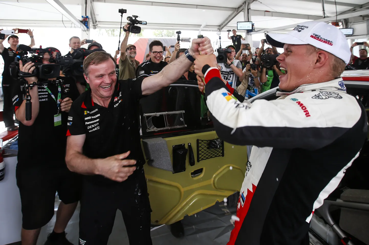 Kui Argentinas võisid Tommi Mäkinen ja Ott Tänak lüüa võidutantsu, siis Portugalis tuli vastu vaadata valusamale reaalsusele.