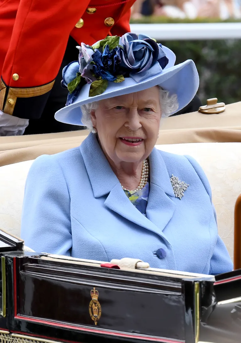 Kate Middleton and Queen Elizabeth during Royal Ascot at Ascot Racecourse
Королева Елизавета II
