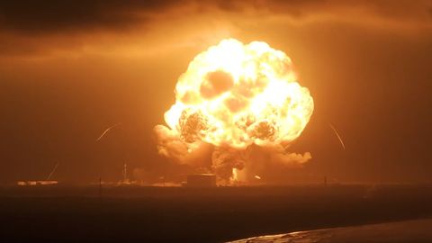 Võidujooks kosmose pärast: Jeff Bezose raketifirma kaasab suure summa