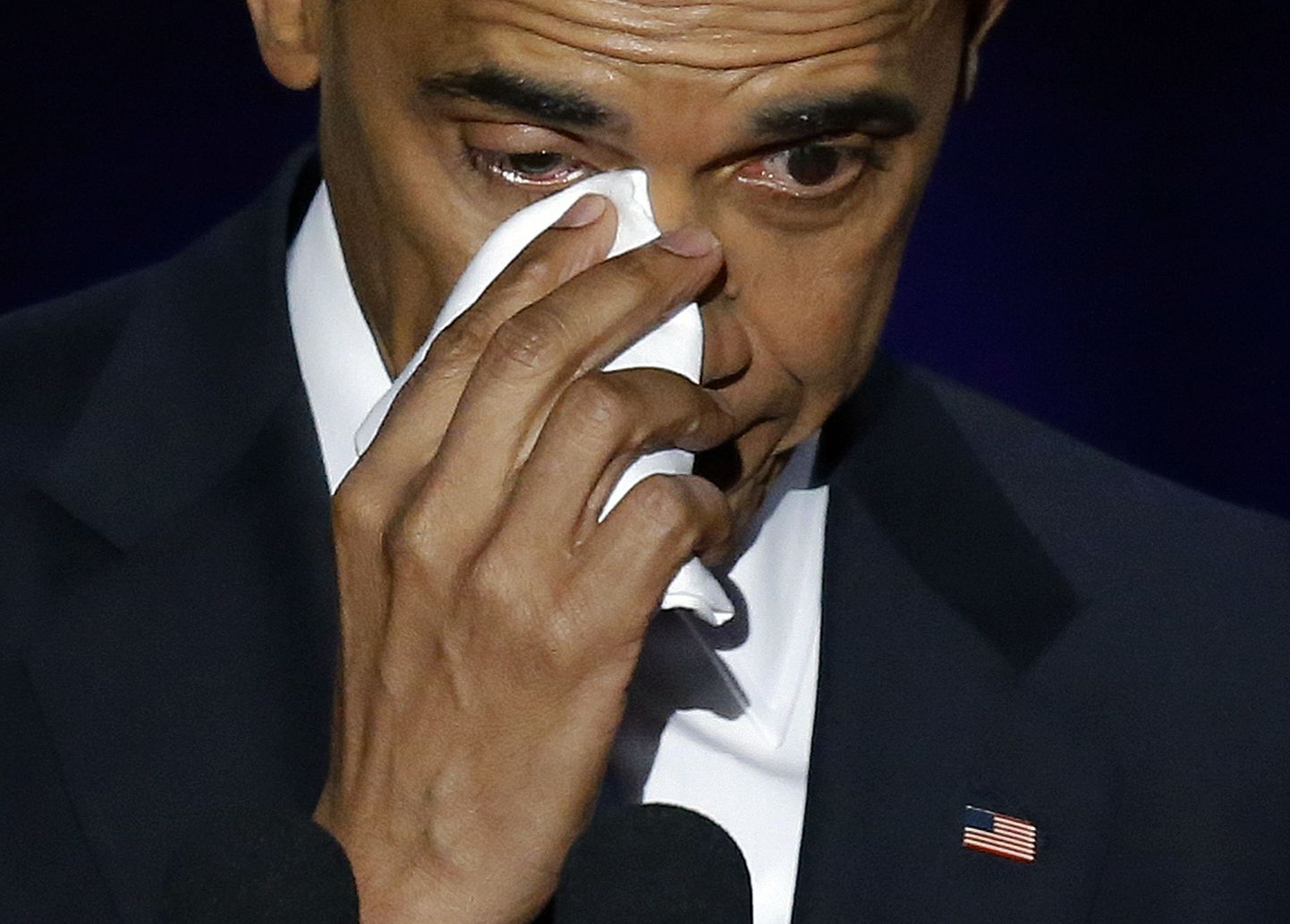 Barack Obama pidas lahkumiskõne pisarsilmi.