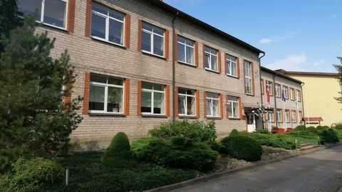 Par maz skolēnu: Ēdoles un Kabiles pamatskolas no augusta be