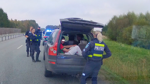 FOTOD ⟩ Politsei pidas taas kinni kuus ebaseadusliku rände korraldajat