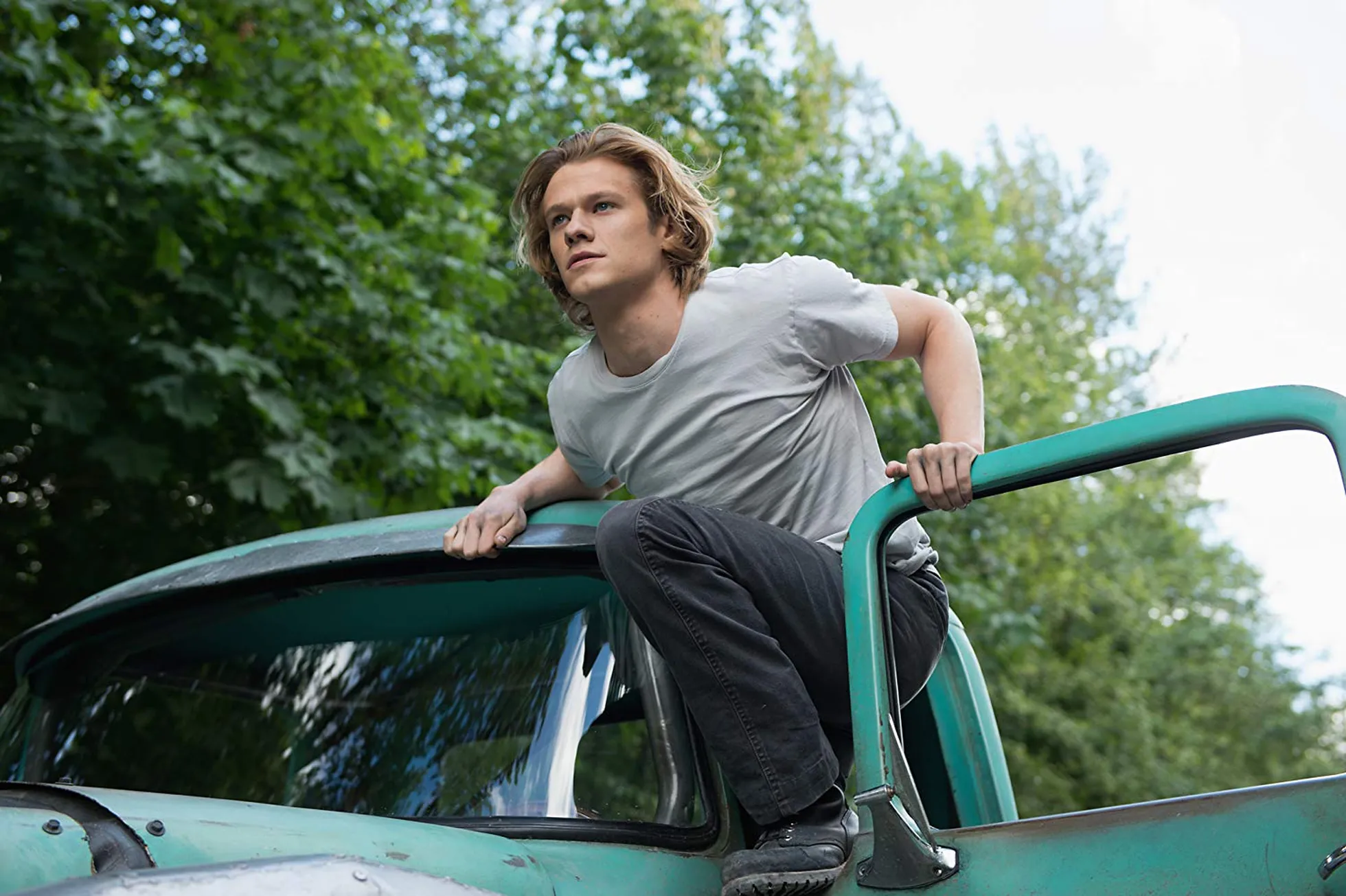 Filmis «Monster trucks» mängis peaosa Lucas Till.