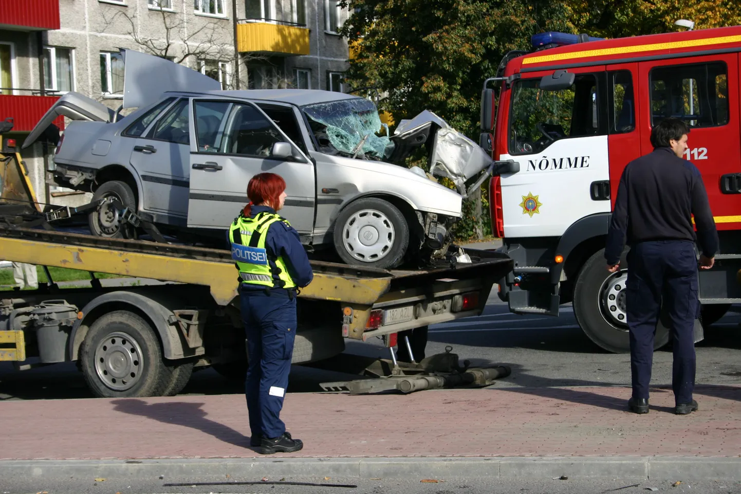 Tallinnas põrkasid kokku Volvo ja Buick. Pilt on tehtud sündmuskohal.