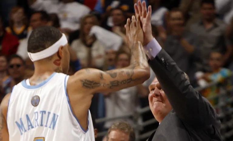 Kenyon Martin ja George Karl. Foto:
