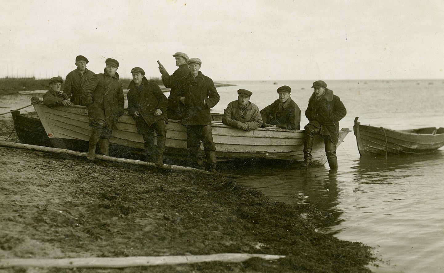 Sõrve kalurid rannas 1930-ndatel aastatel.