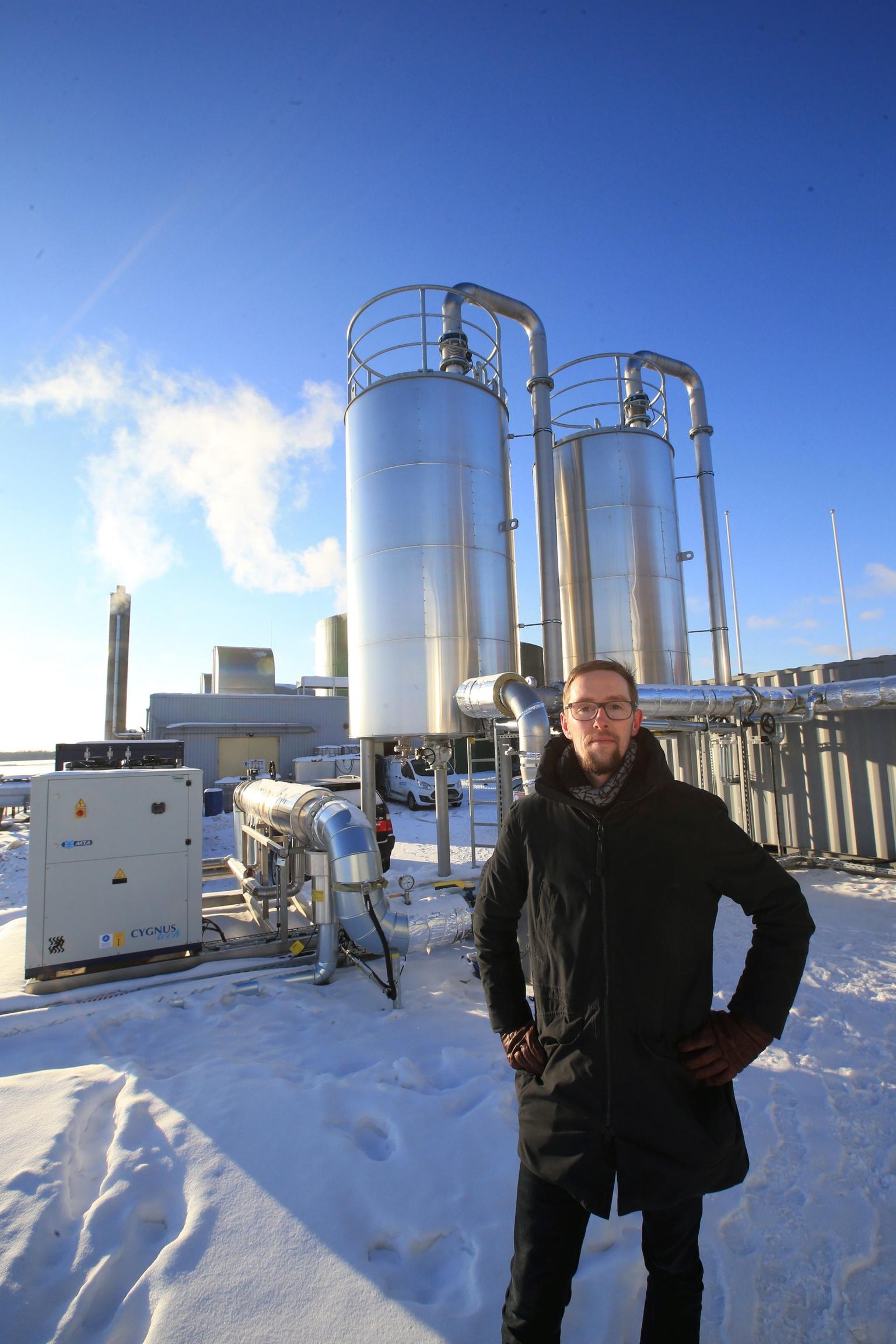 Eesti Biogaasi tegevjuht Kristjan Stroom hoiab silma peal Ilmatsalu biogaasi tootmisel.