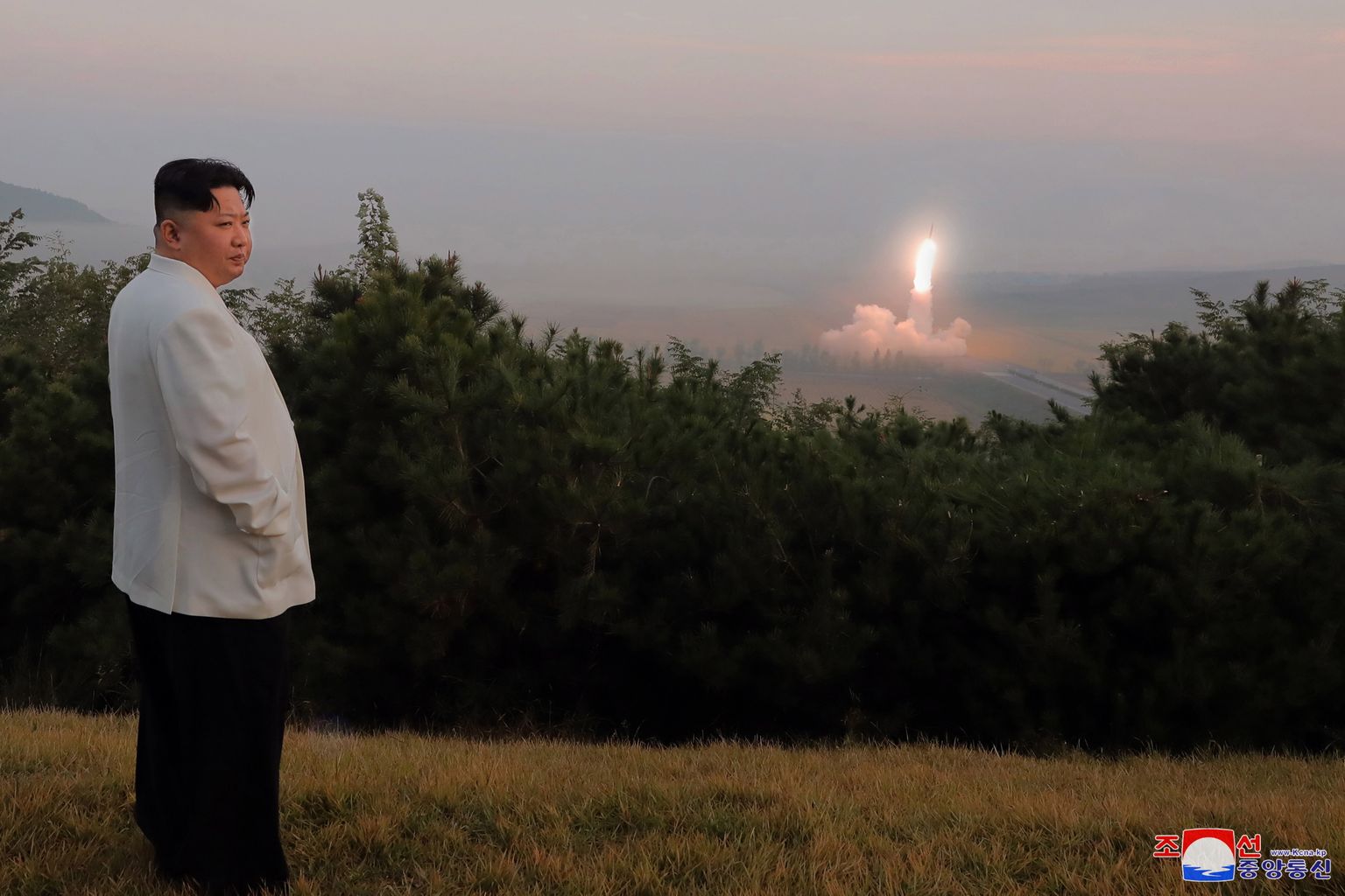 Kim Jong-un sõjaväeõppustel.