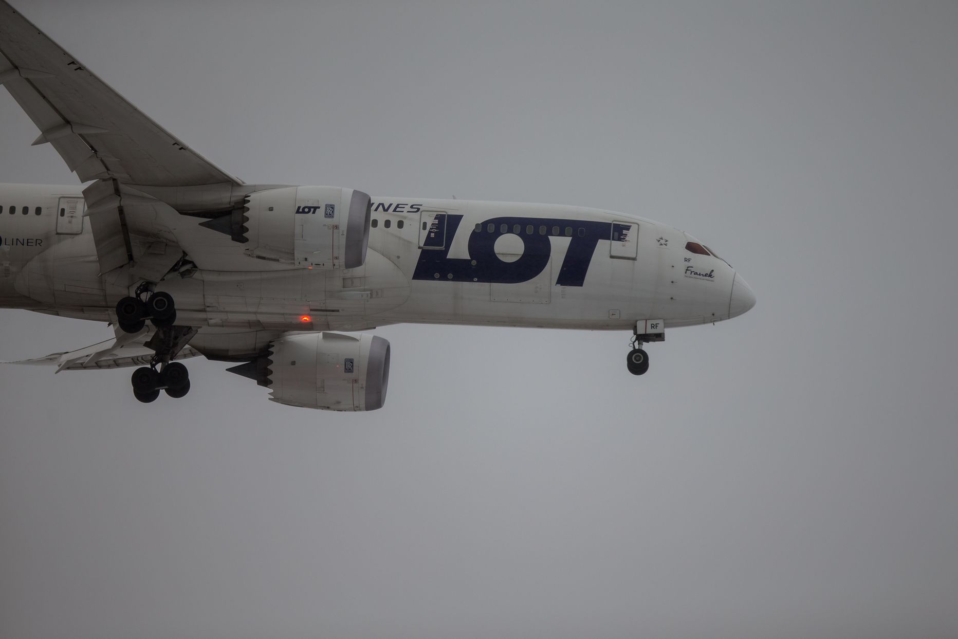 Poola lennufirma LOTi lennuk Boeing 787 Dreamliner.