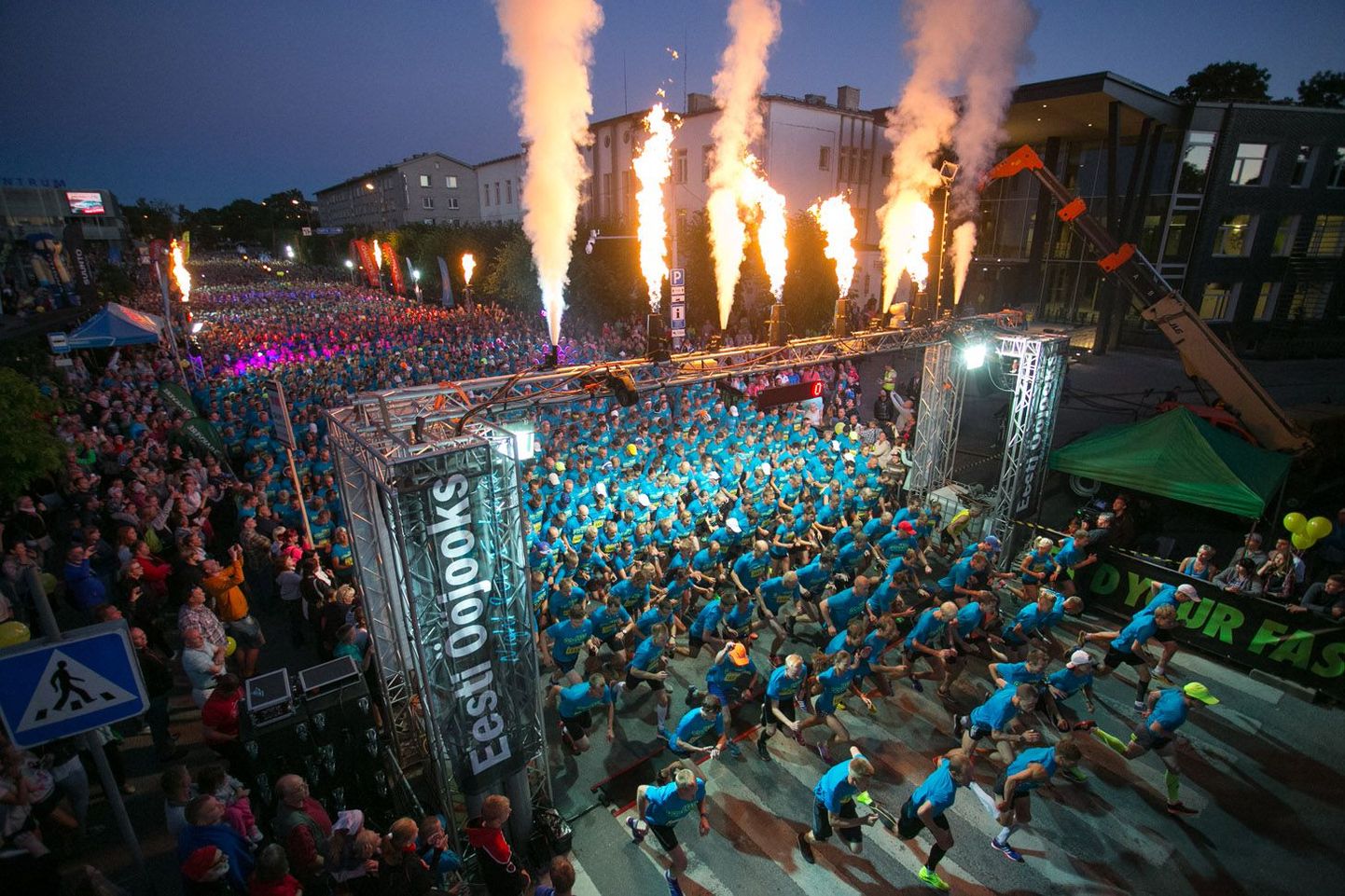 Laupäeval toimus Rakveres Eesti esimene ööjooks.