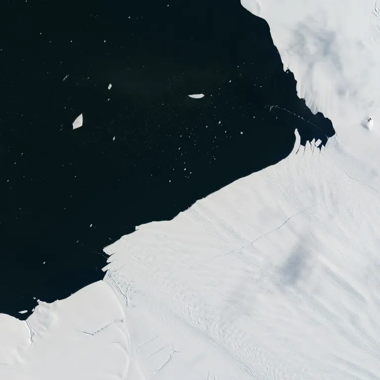 Jäämäe murdumine kagu-Antarktikas