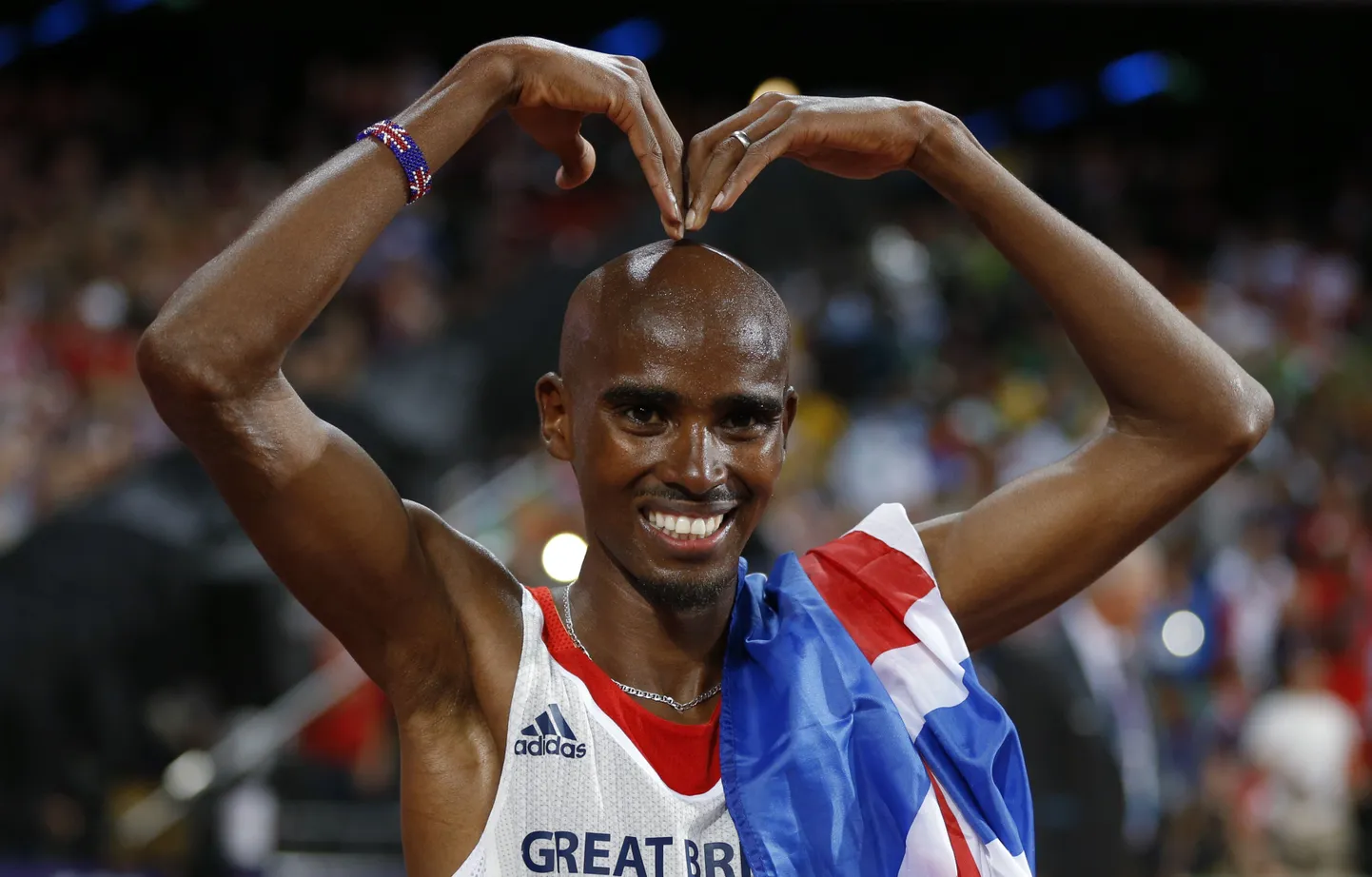 Mo Farah tõi Suurbritanniale 10 000 meetri jooksu olümpiakulla.