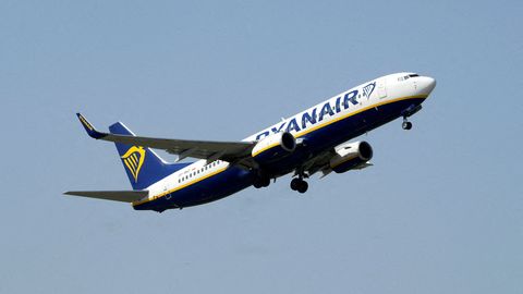 Источник: рейс Ryanair получил сообщение о заложенной бомбе
