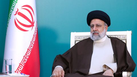 Iraani riigitelevisioon teatel pole presidendi kopterirusudes elumärke