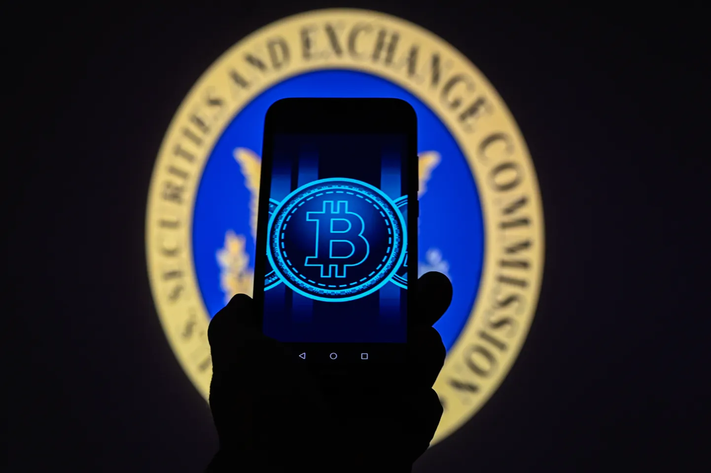 Eile vallandus tants aurukatla ümber USA väärtpaberijärelevalve ja bitcoin'i ETFi osas.