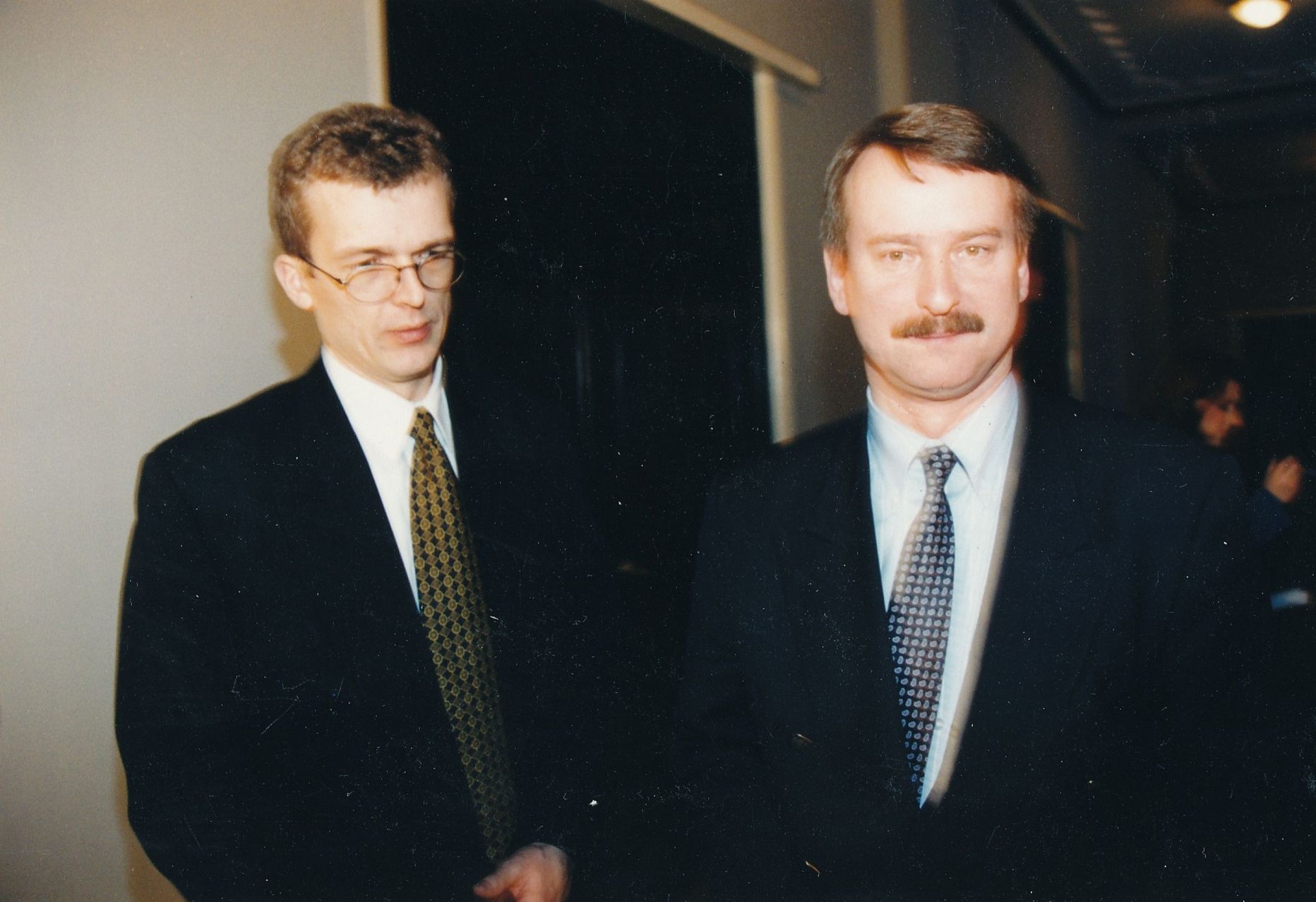 Reformierakonna tollane peasekretär Heiki Kranich ja esimees Siim Kallas 1997. aastal.