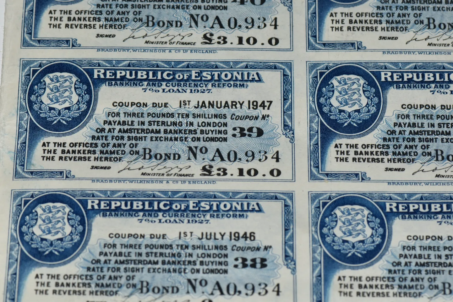 Eesti Vabariigi 1927. aasta võlakirja intressikupongid.