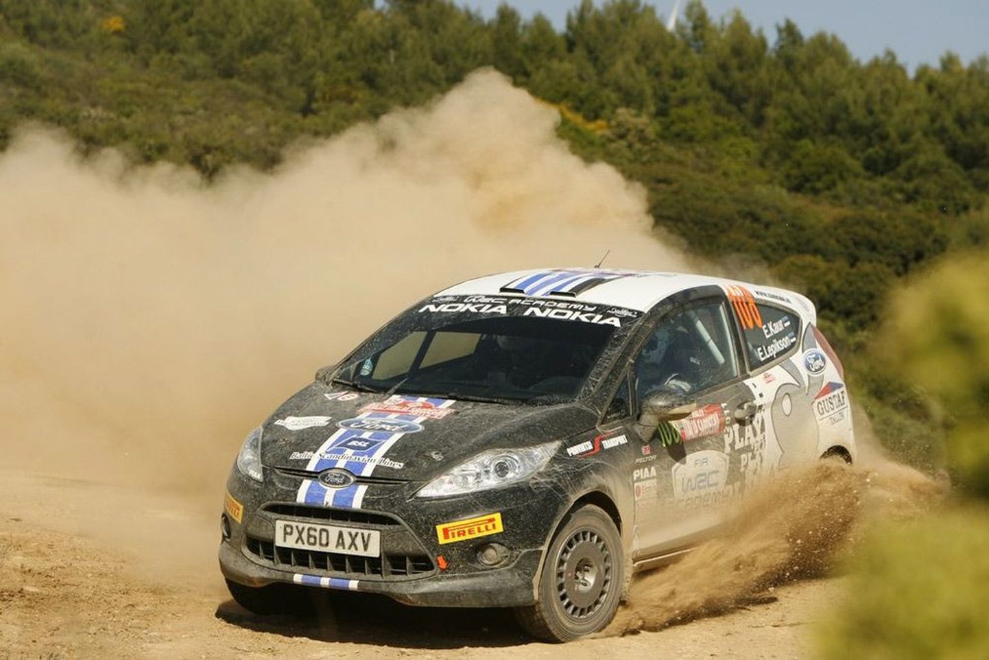 Egon Kaur WRC-akadeemia sarja masinaga kihutamas.
