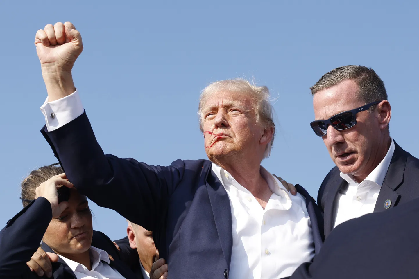 Juulis üritas Thomas Matthew Crooks tappa Donald Trumpi. Õnneks sai tema sihtmärk vaid kergelt vigastada.