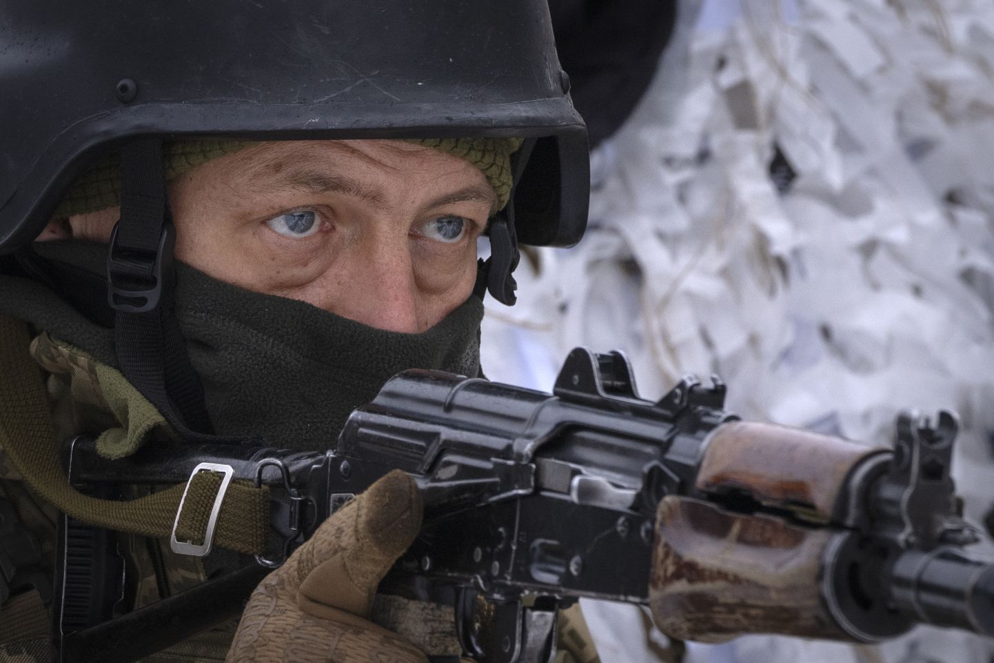 Ukraina-meelse Siberi pataljoni võitleja sõjaväeõppusel Kiievi lähedal mullu detsembris.