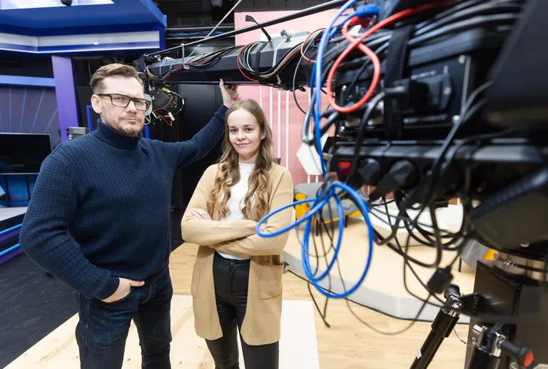 11.03.2025, Rakett juuniori tegijad Indrek Simm ja Moona-Liisa Mänd leiavad, et saates ja ka reaalainetes peitub edu võti mängulisuses ja praktilises tegevuses.