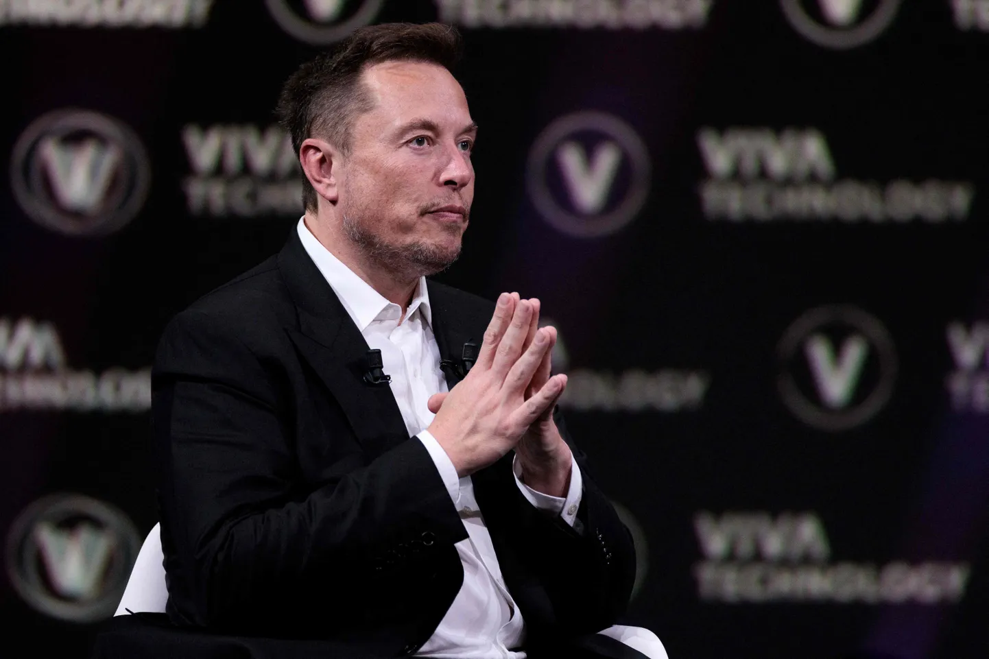 Kas vastus on 42? Miljardär Elon Musk hakkab uue tehisintellekti idufirmaga otsima vastuseid küsimustele, kuidas maailmakõiksus on üles ehitatud